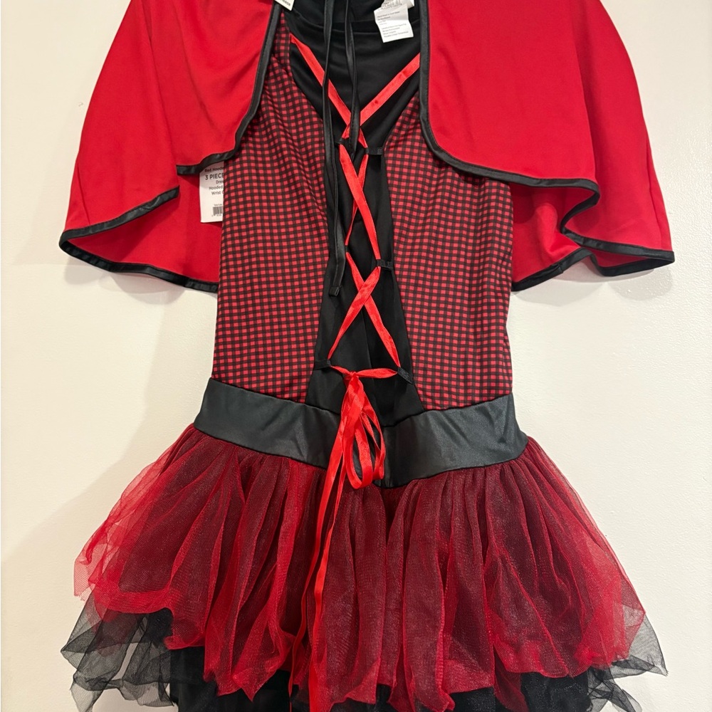 Red and Black Adult Costume - Picture 2 of 6